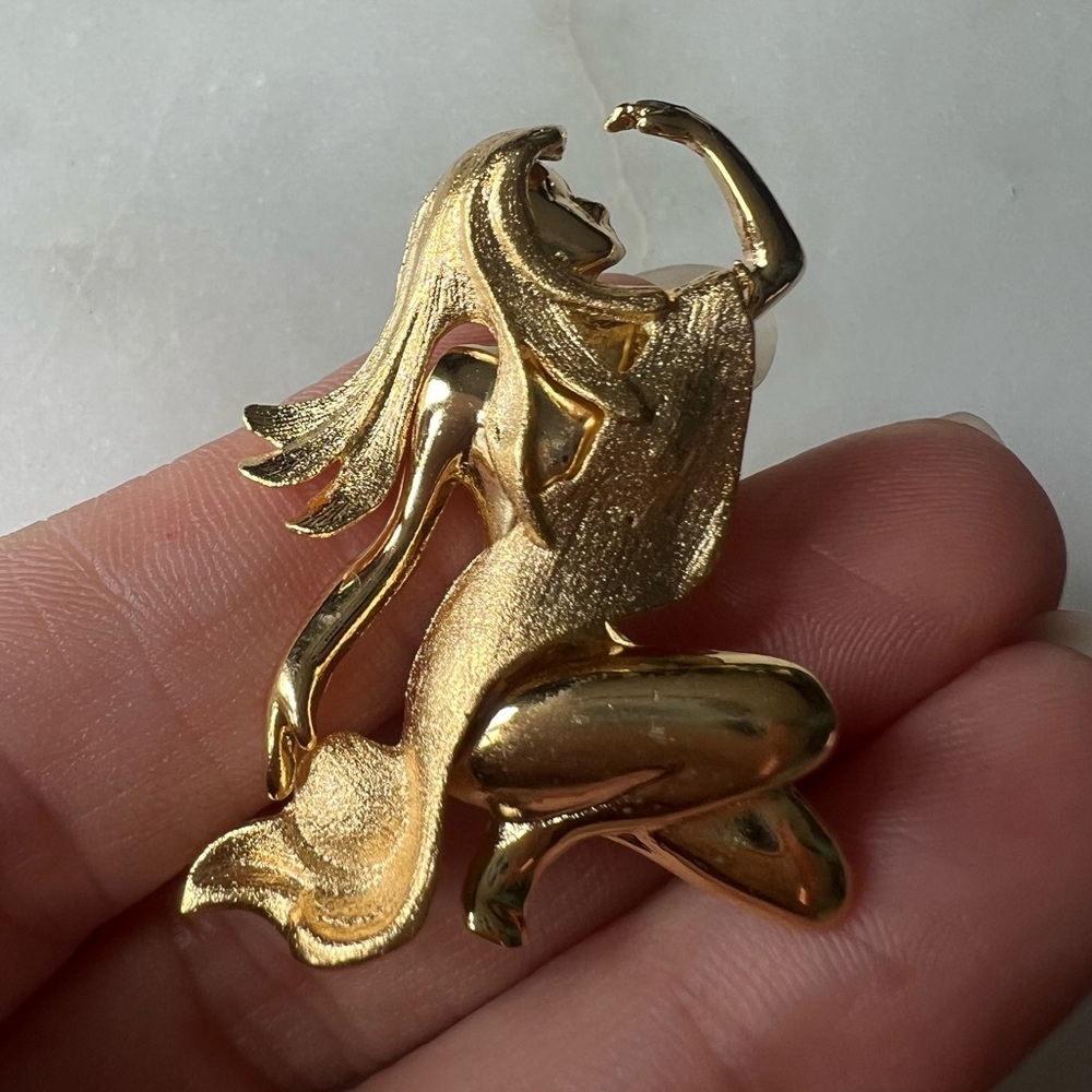 Vintage Virgo Gold Tone Brooch | Zodiac Maiden Pin | Goddess Mermaid Style - Picture 3 of 4